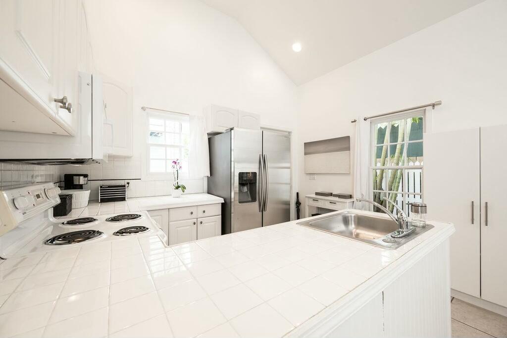 1209 William Street Unit: 7