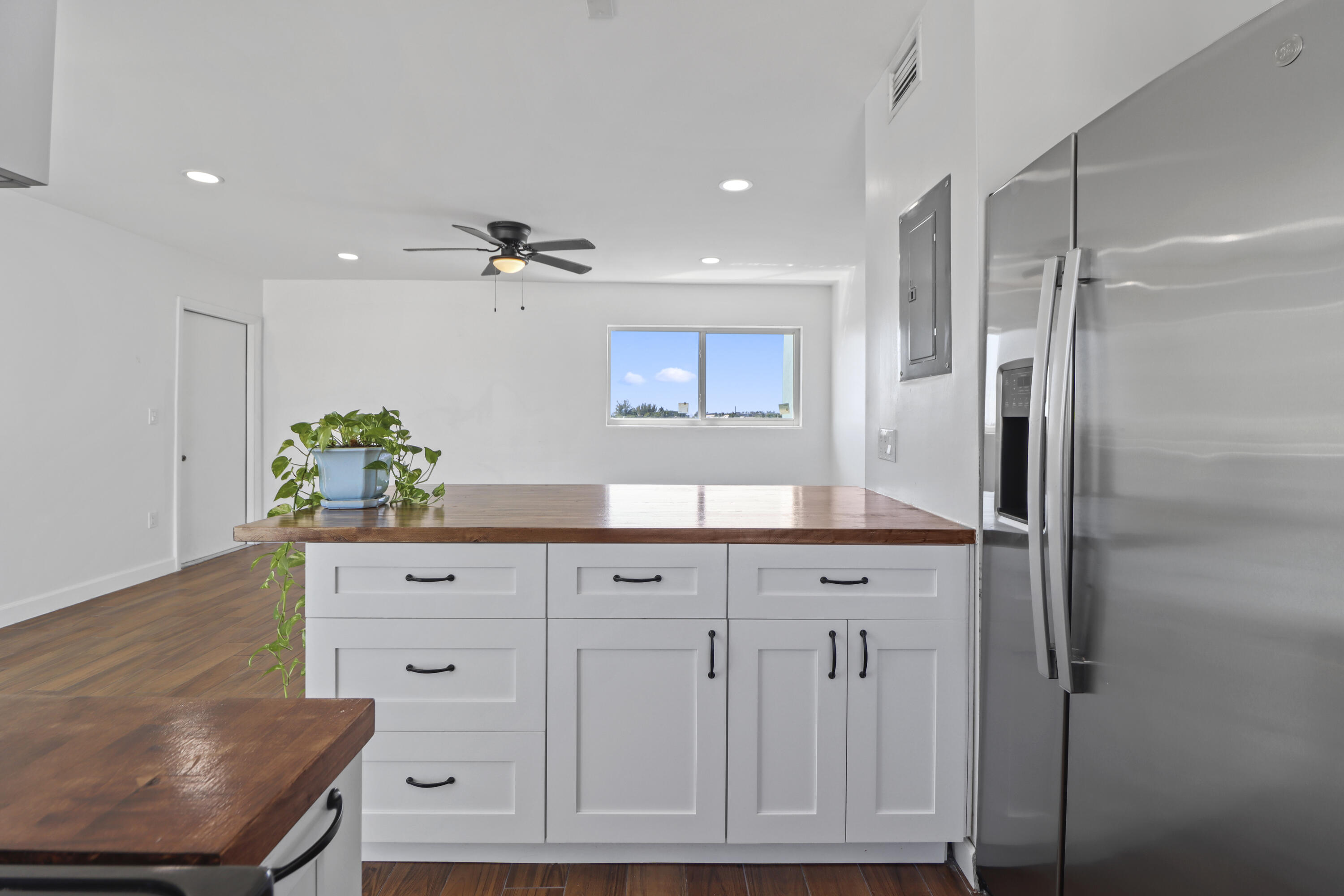 201 Coppitt Road Unit: 301A