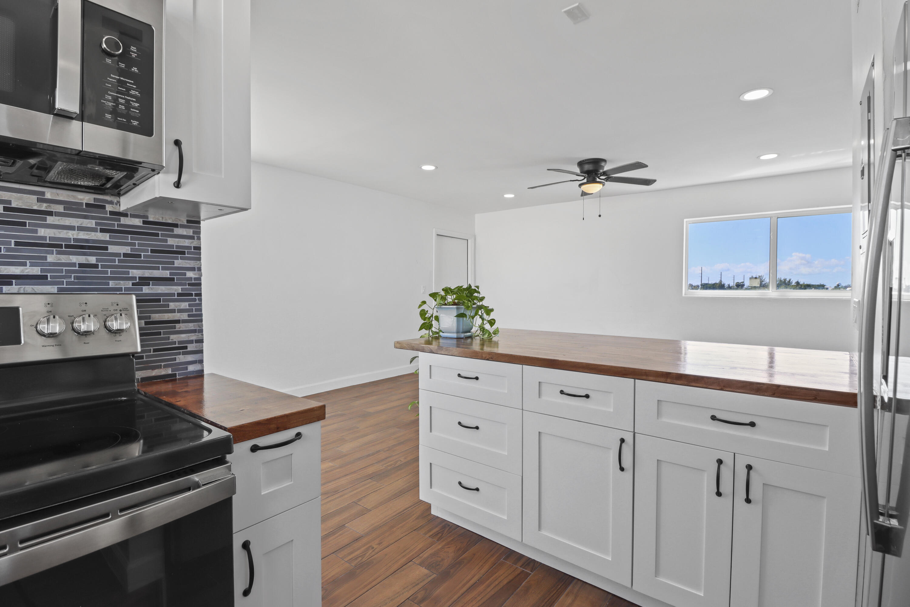 201 Coppitt Road Unit: 301A