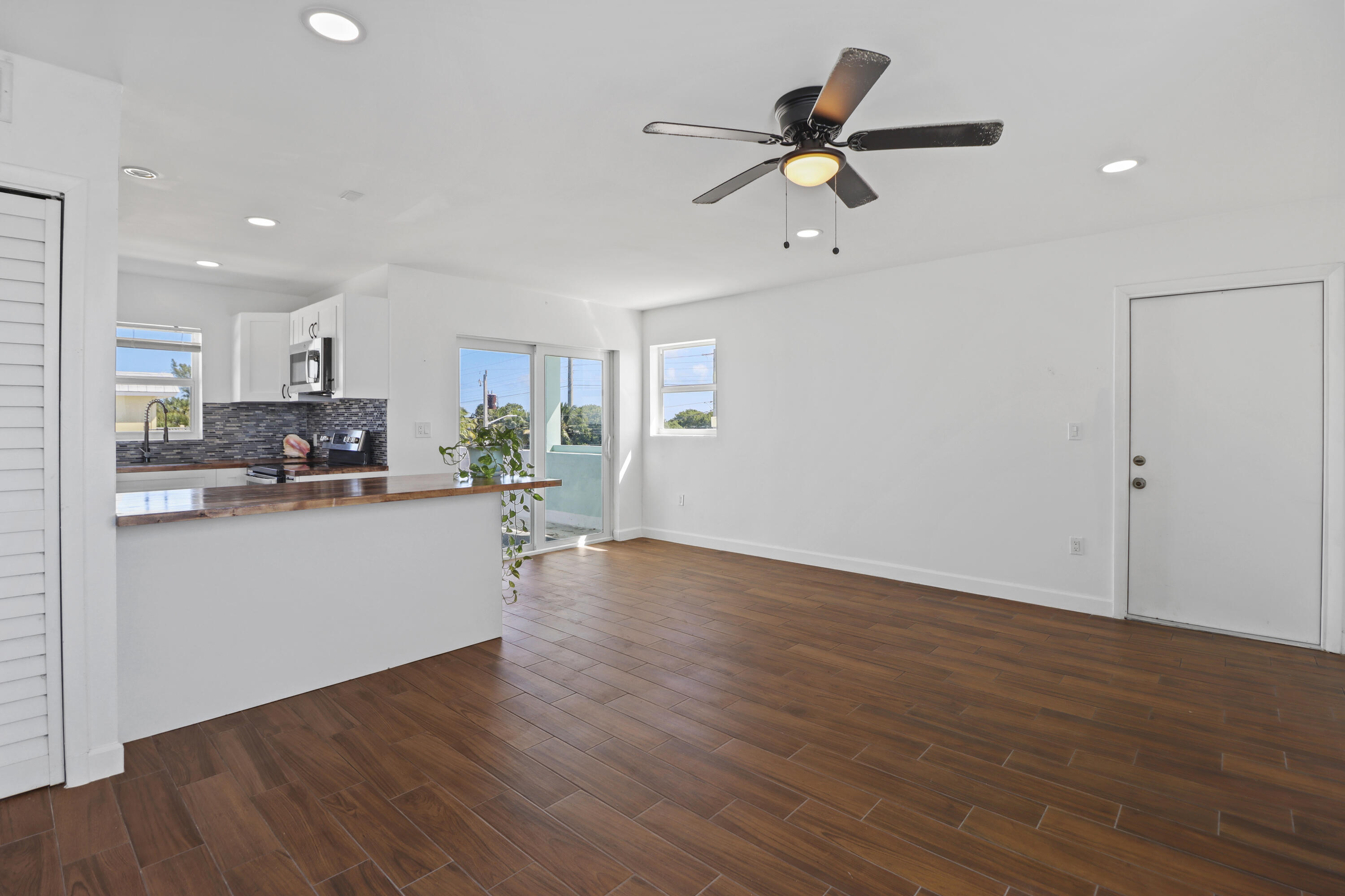 201 Coppitt Road Unit: 301A