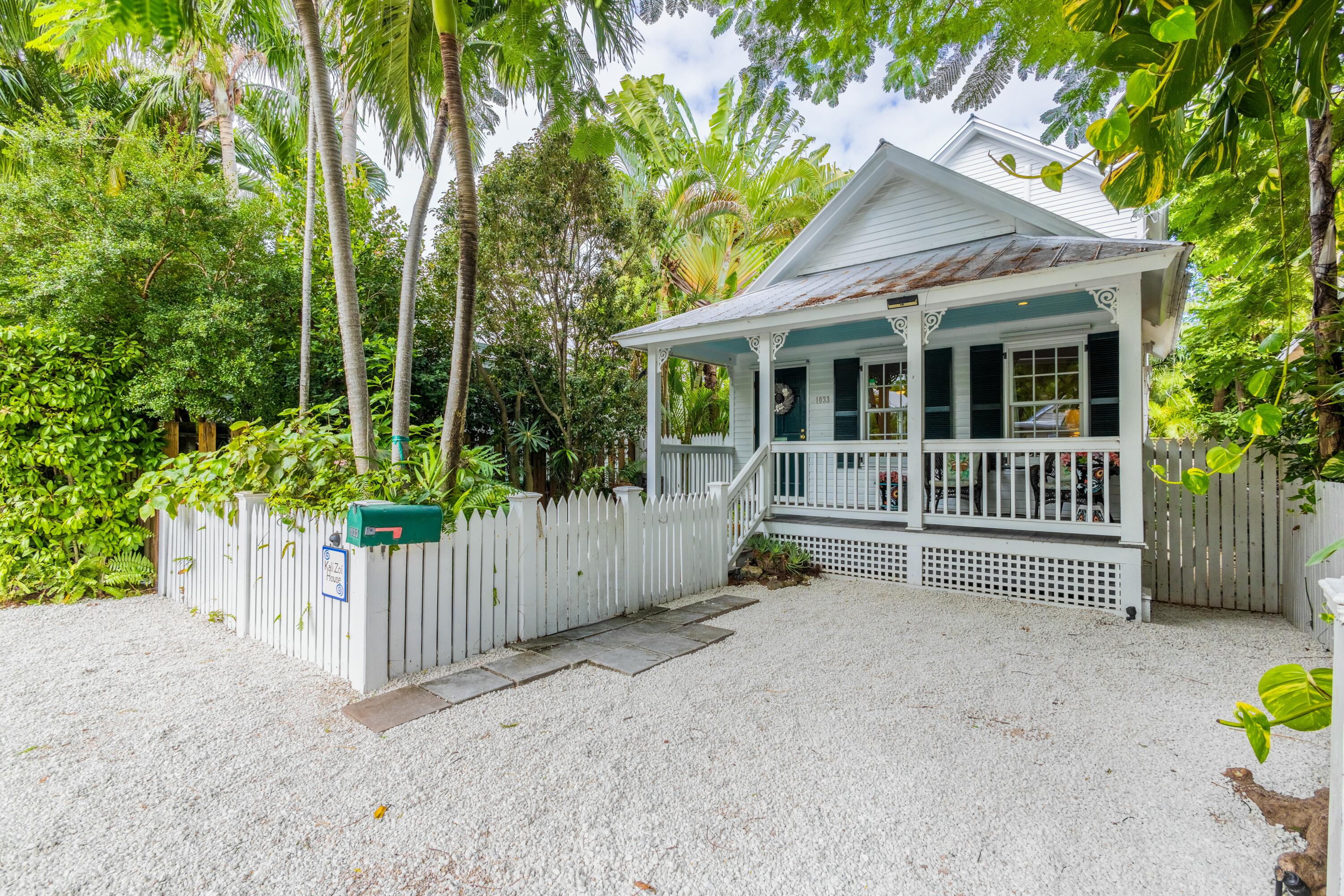 1033 Catherine Street