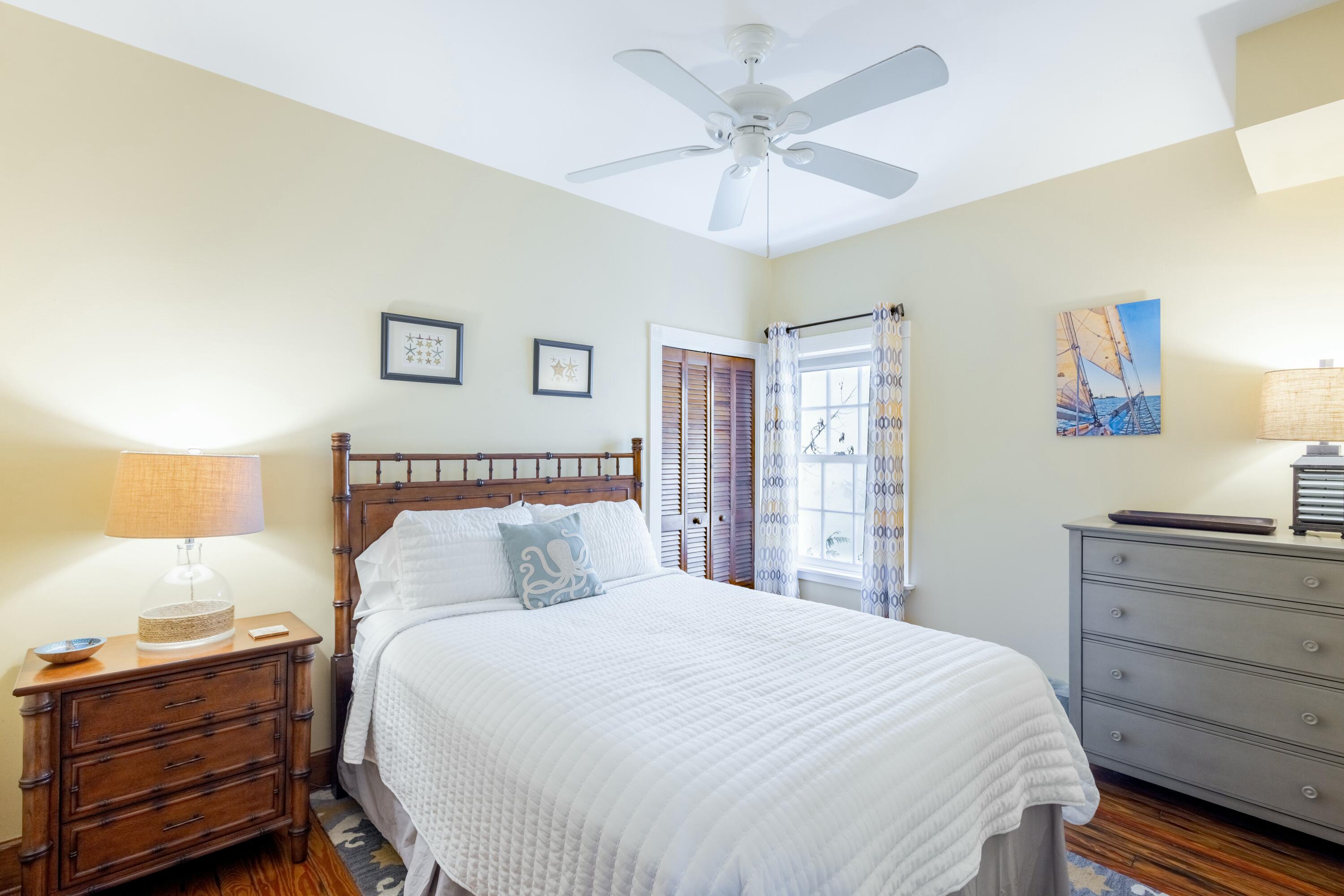 1033 Catherine Street