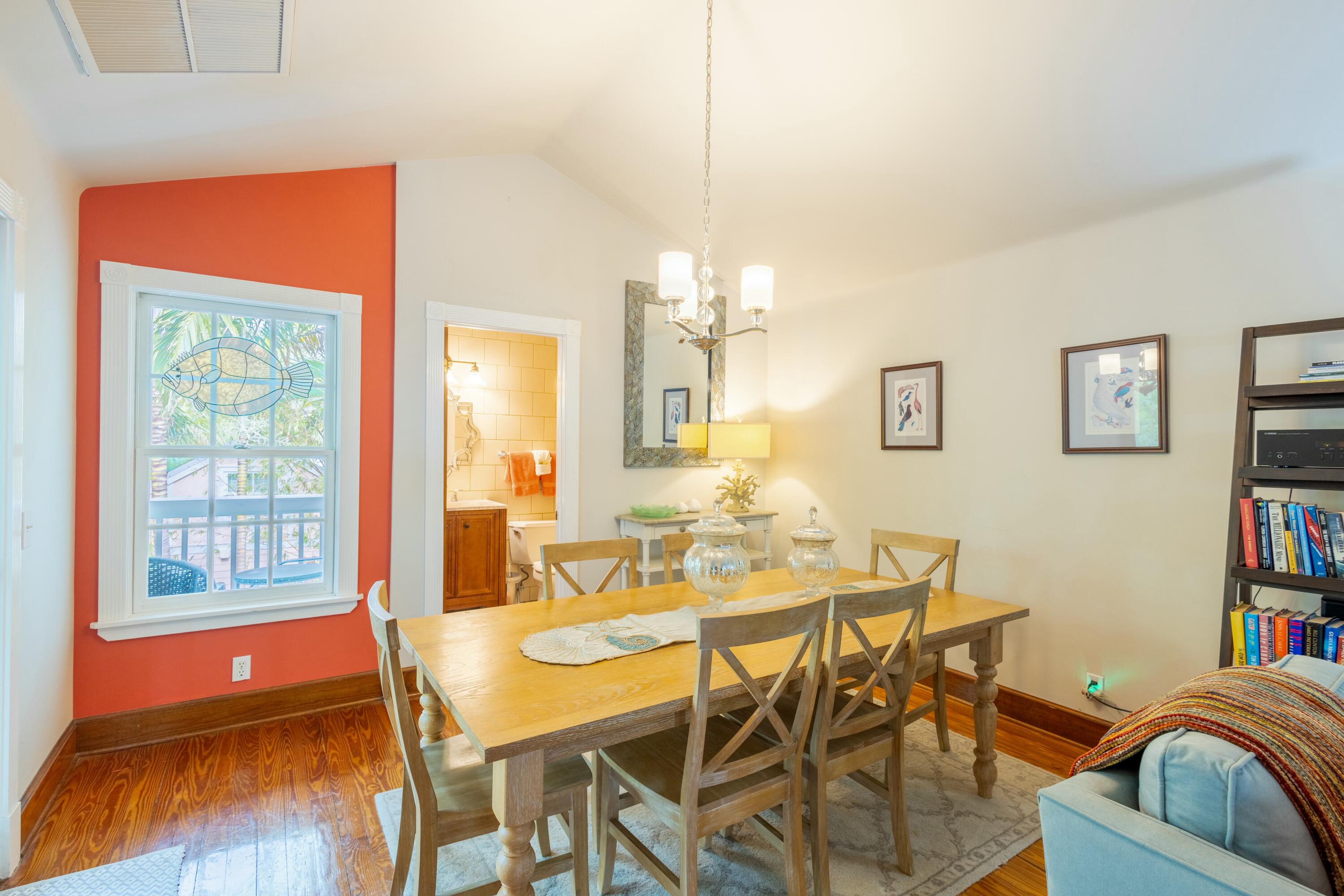 1033 Catherine Street