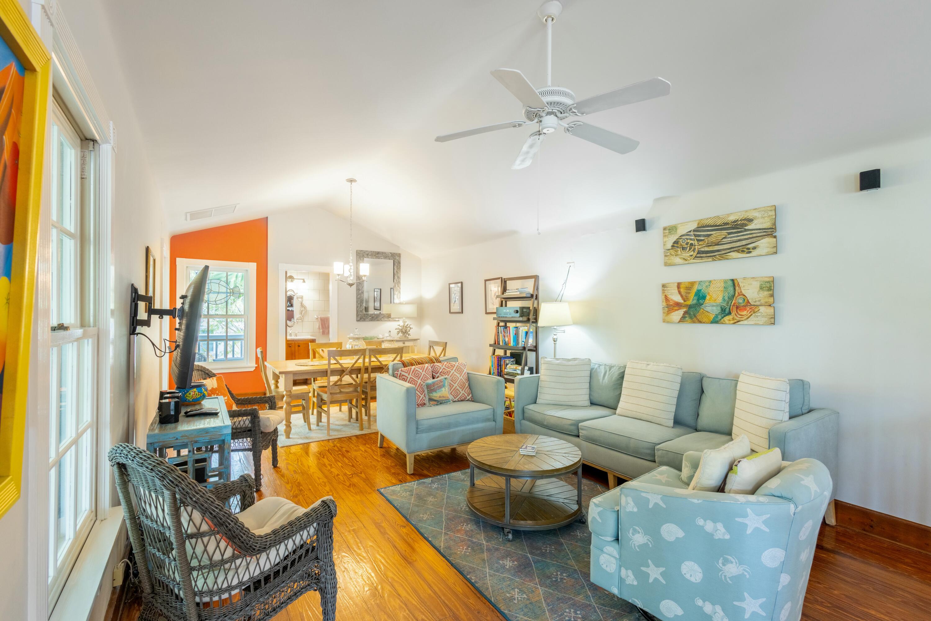 1033 Catherine Street