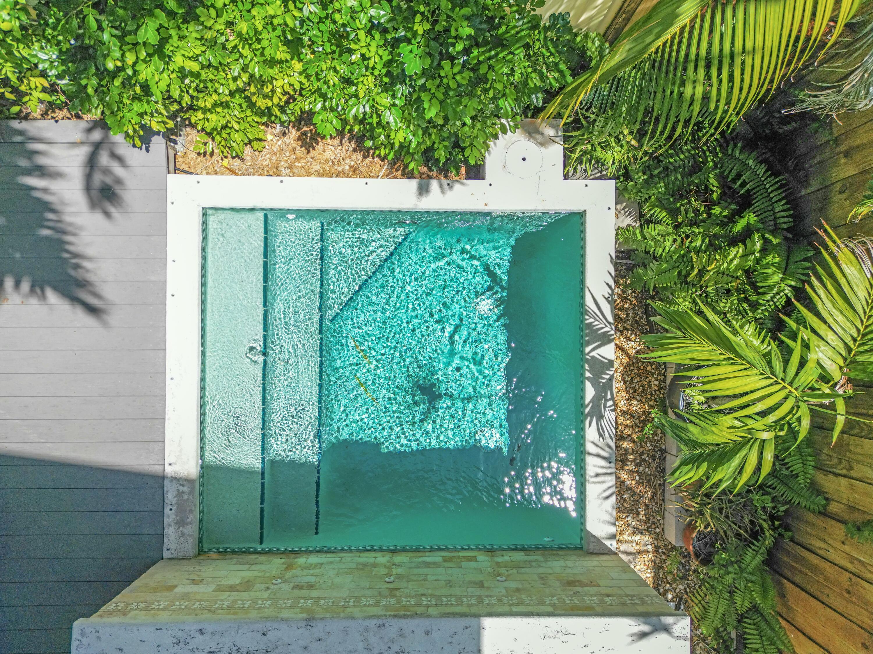 1033 Catherine Street