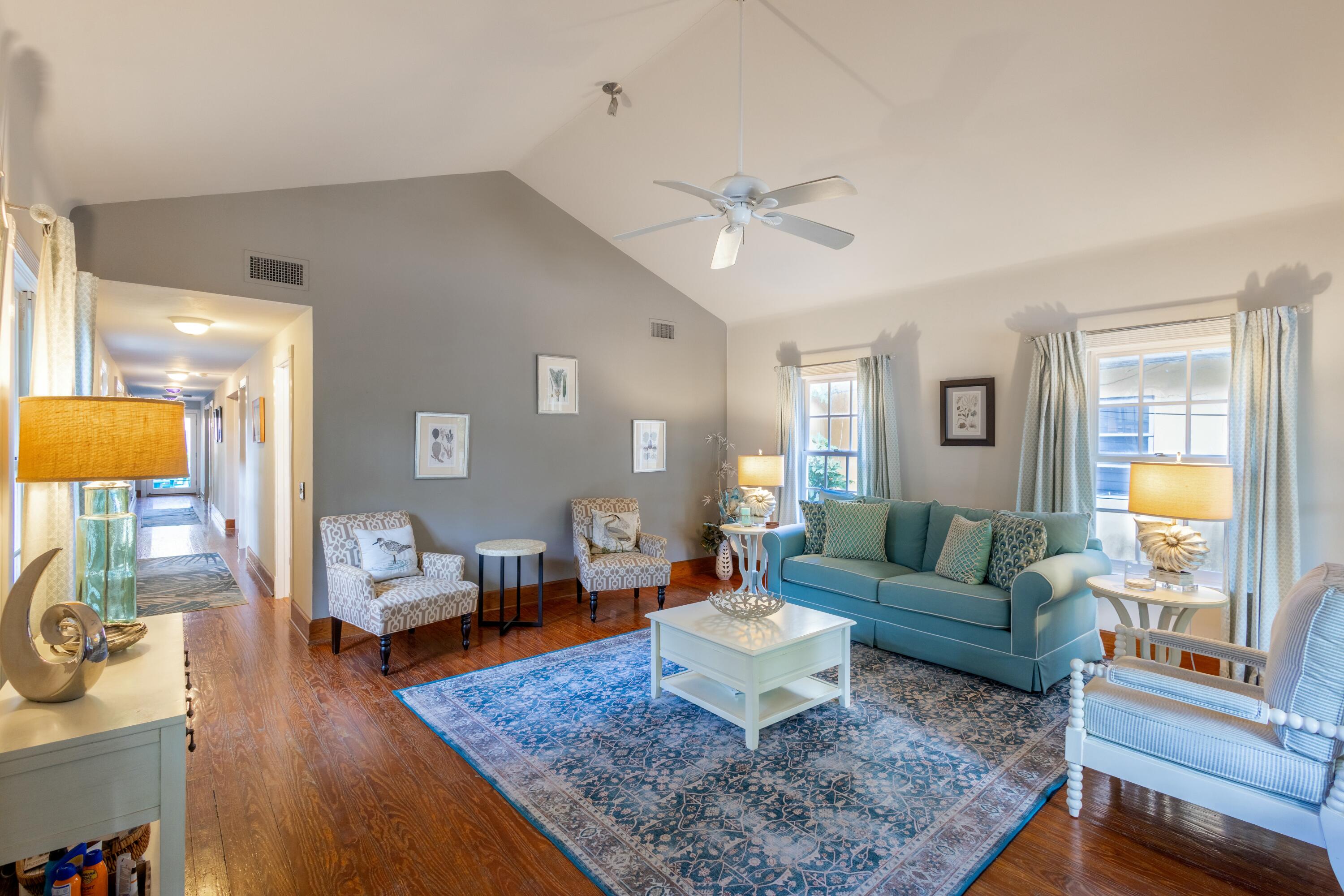 1033 Catherine Street