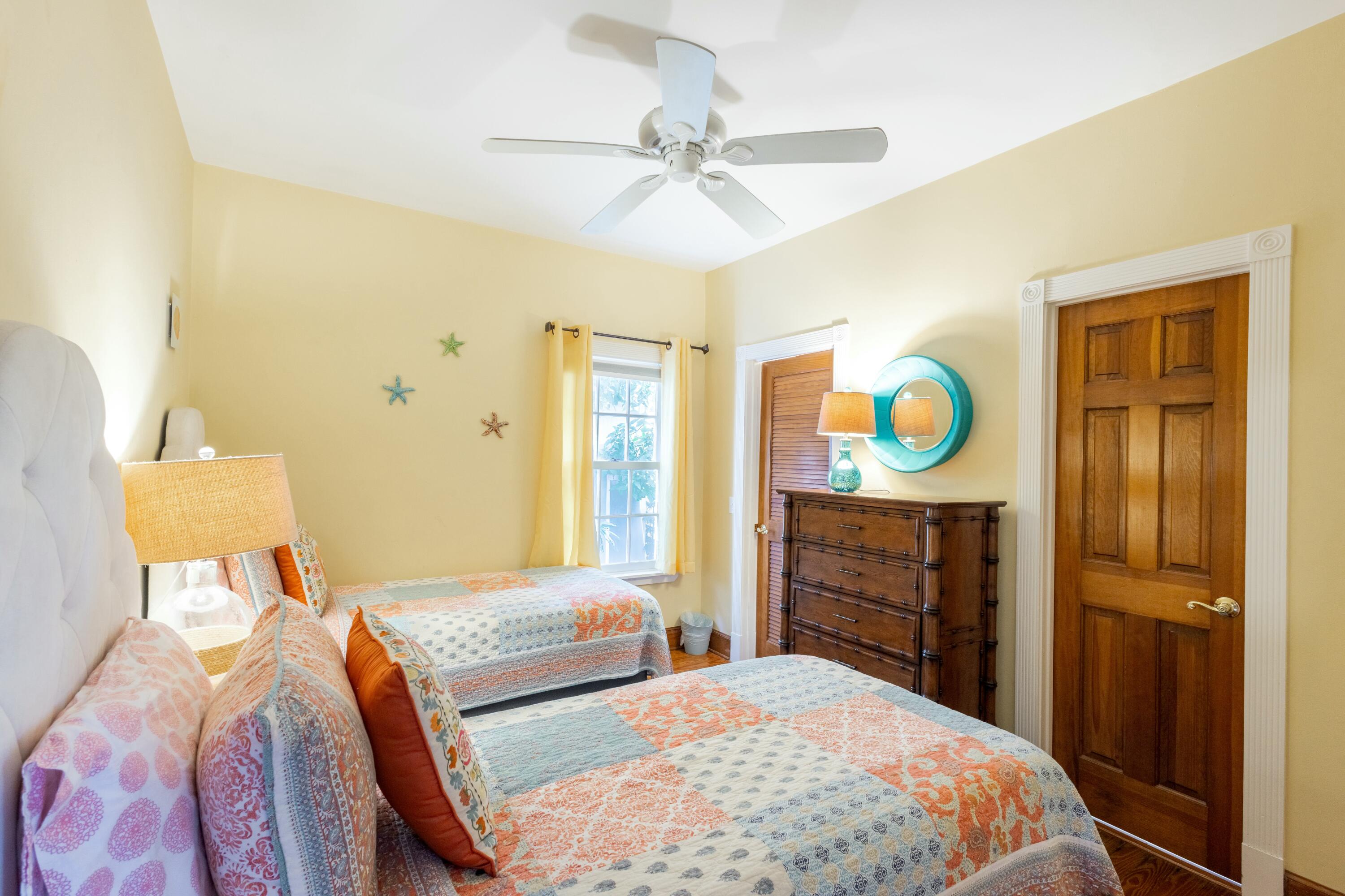 1033 Catherine Street