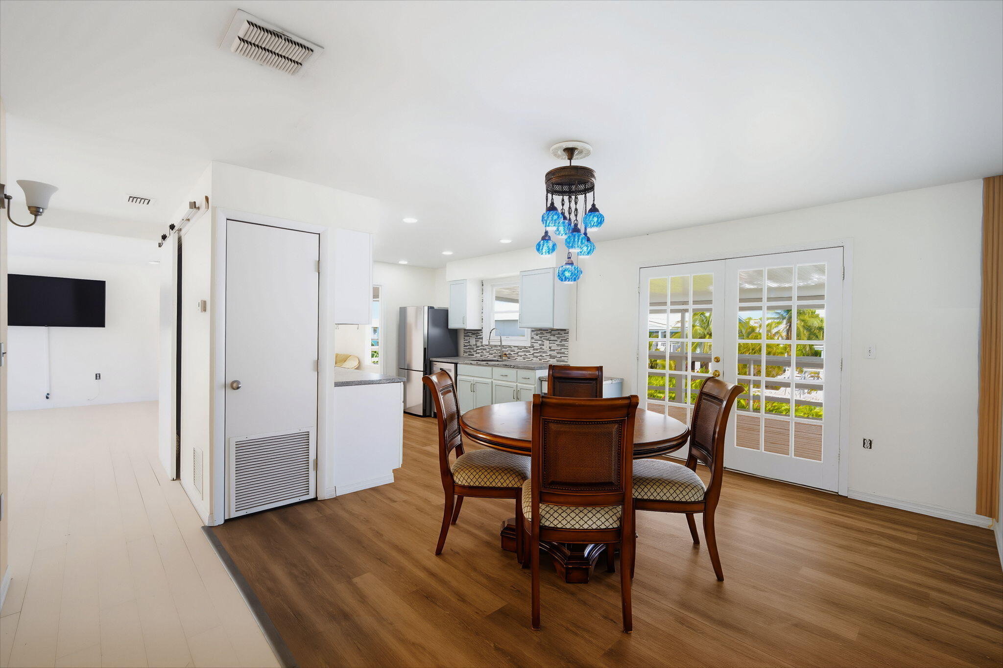 7 Diamond Drive