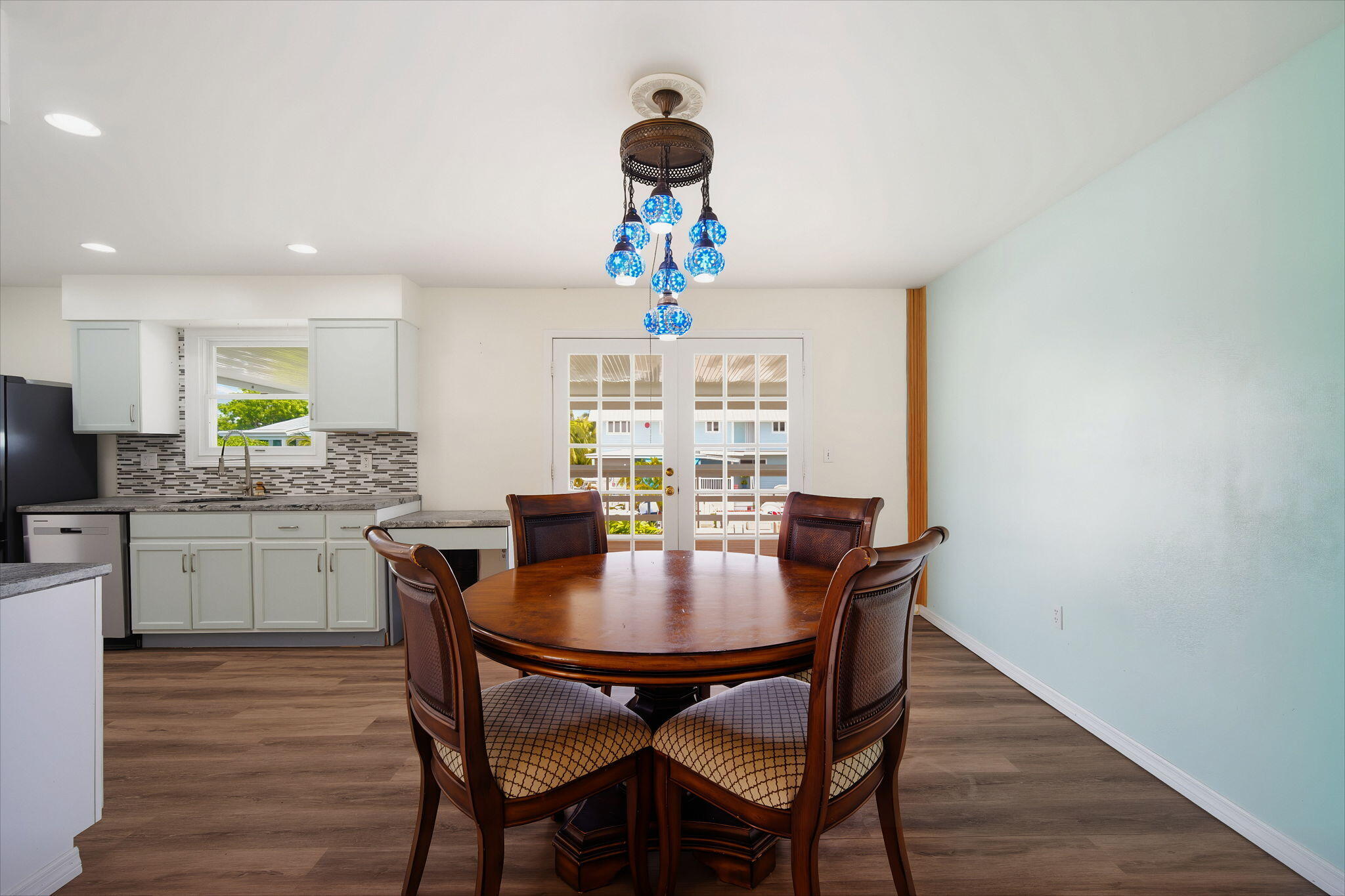 7 Diamond Drive