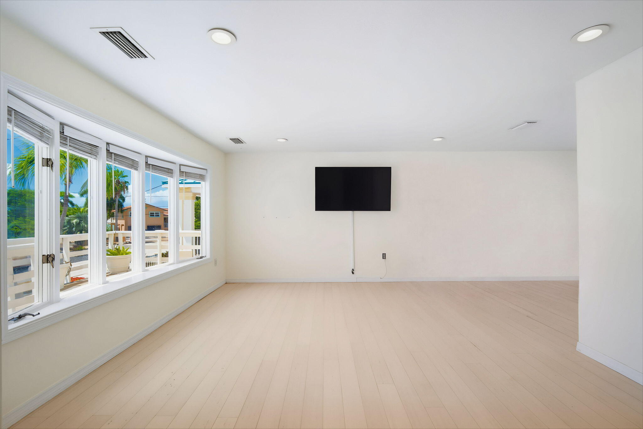 7 Diamond Drive