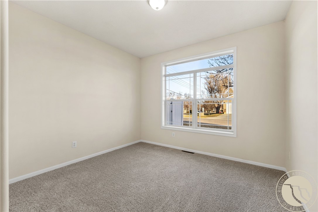 1538 Twin Oaks DRIVE