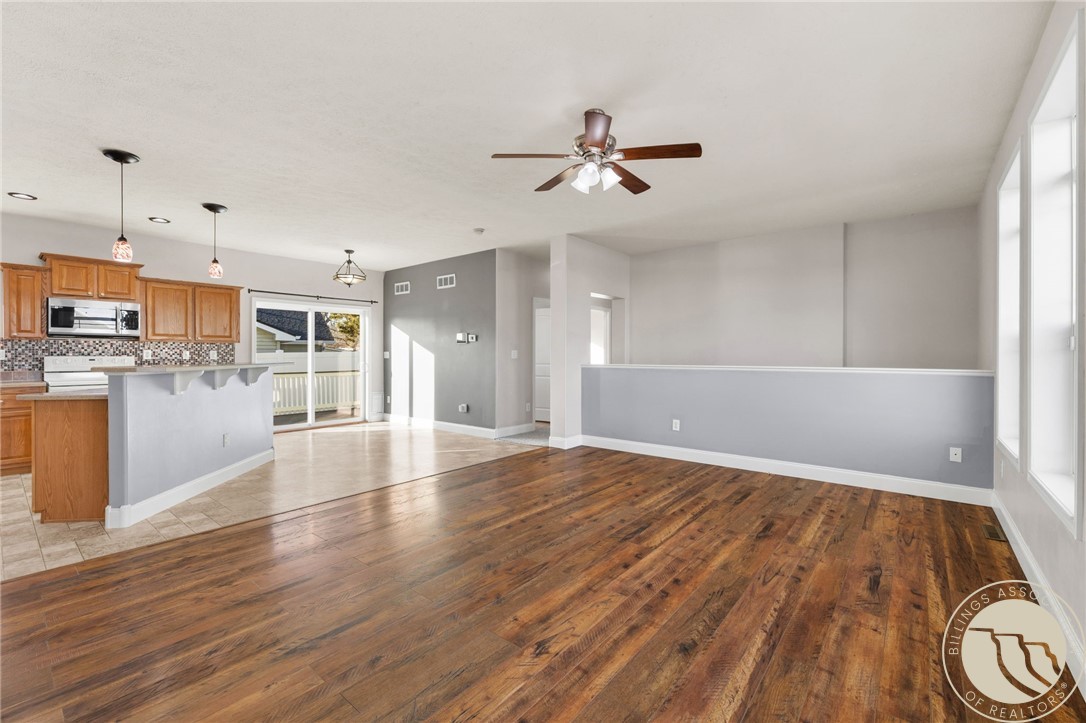 1538 Twin Oaks DRIVE