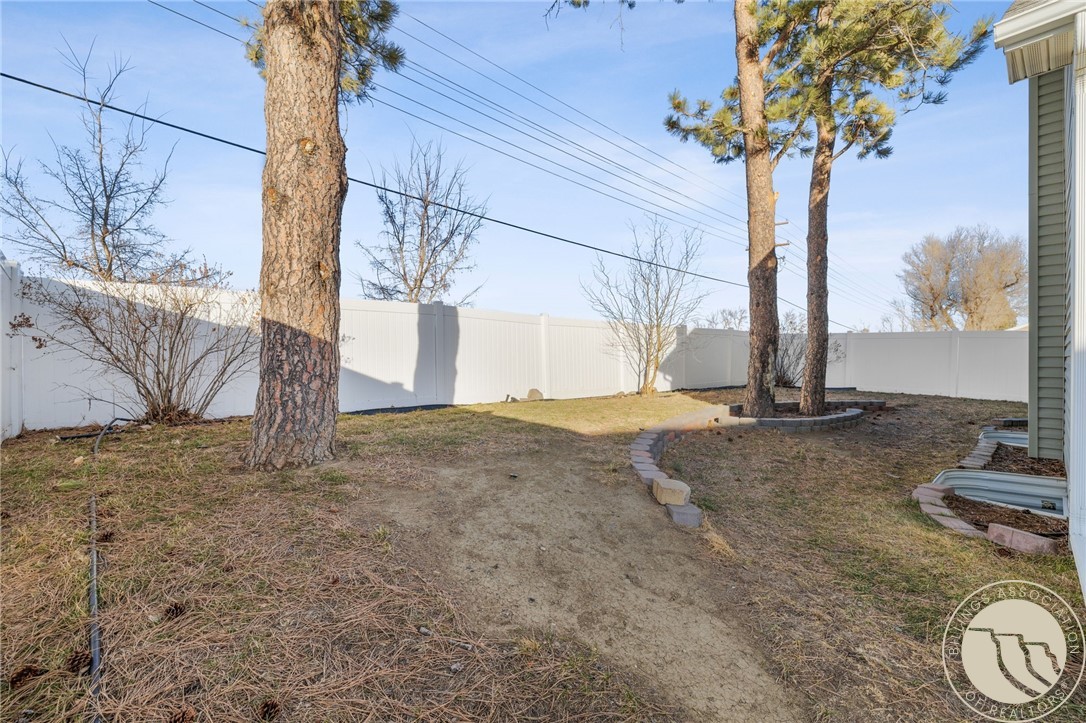 1538 Twin Oaks DRIVE