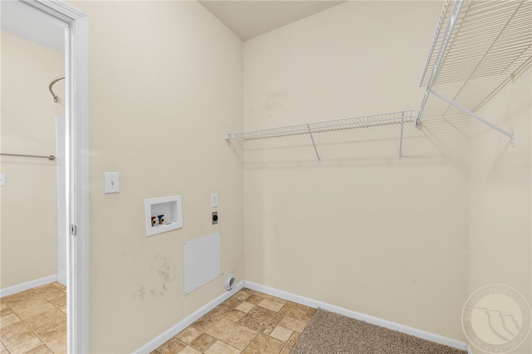 1538 Twin Oaks DRIVE