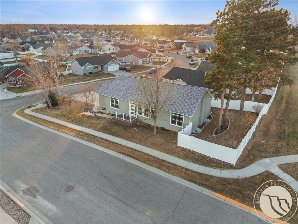 1538 Twin Oaks DRIVE