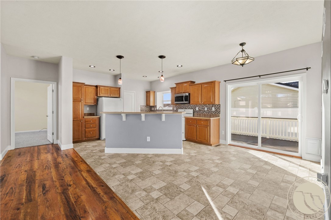 1538 Twin Oaks DRIVE