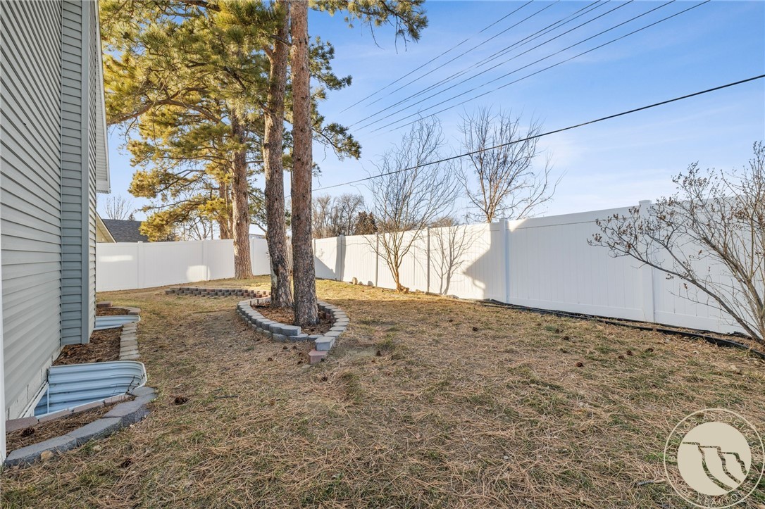 1538 Twin Oaks DRIVE