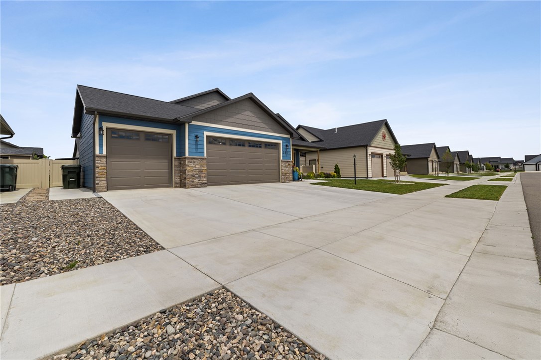 5811 Bear Track Trail