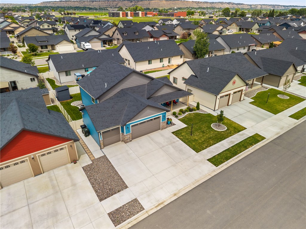 5811 Bear Track Trail
