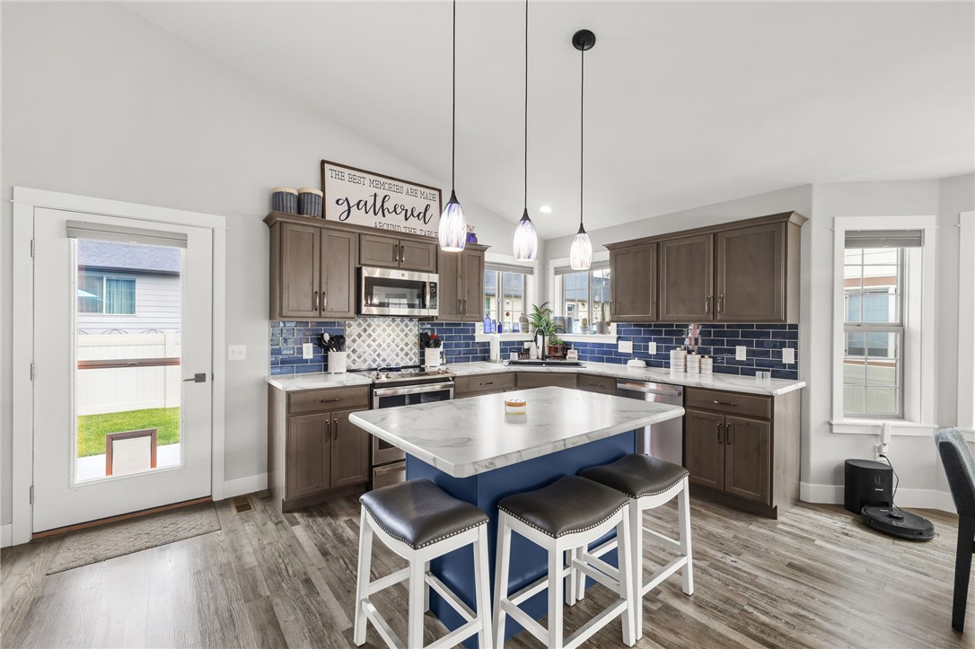 5811 Bear Track Trail