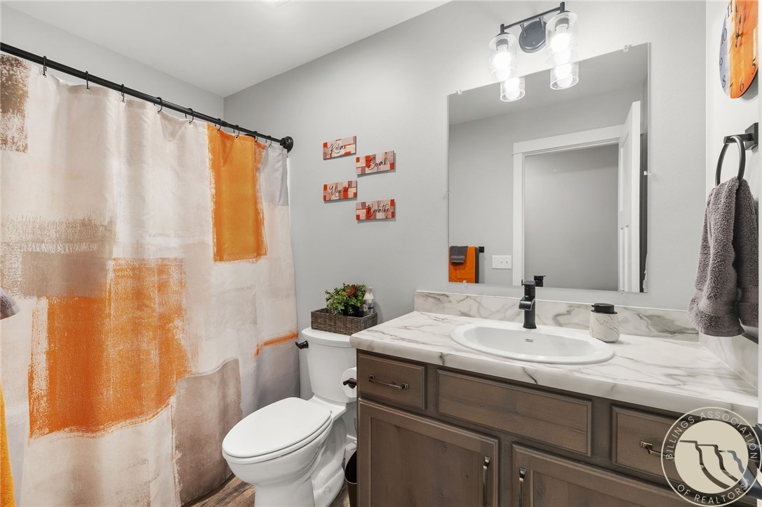 5811 Bear Track Trail