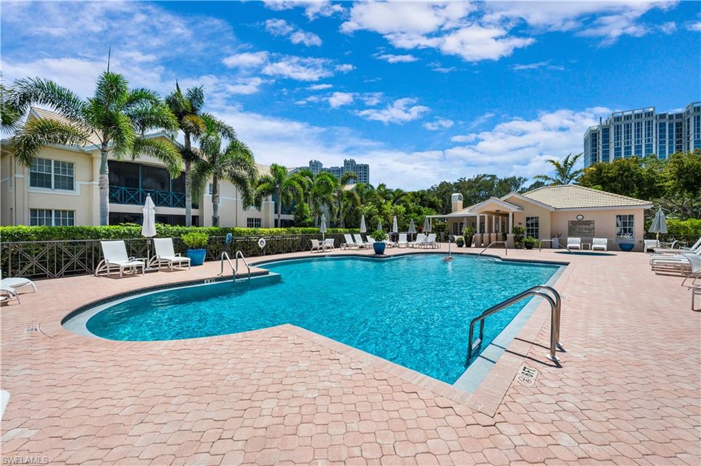 6865 San Marino DR # 302A