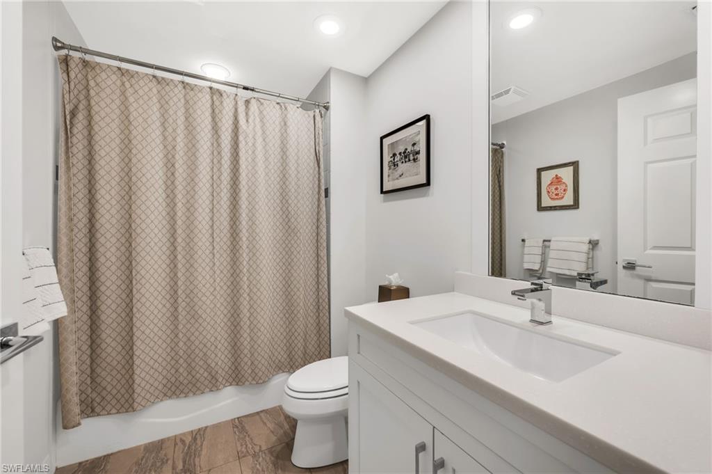 455 Cove Tower DR 304