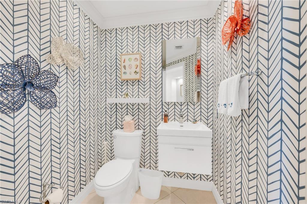 455 Cove Tower DR 304