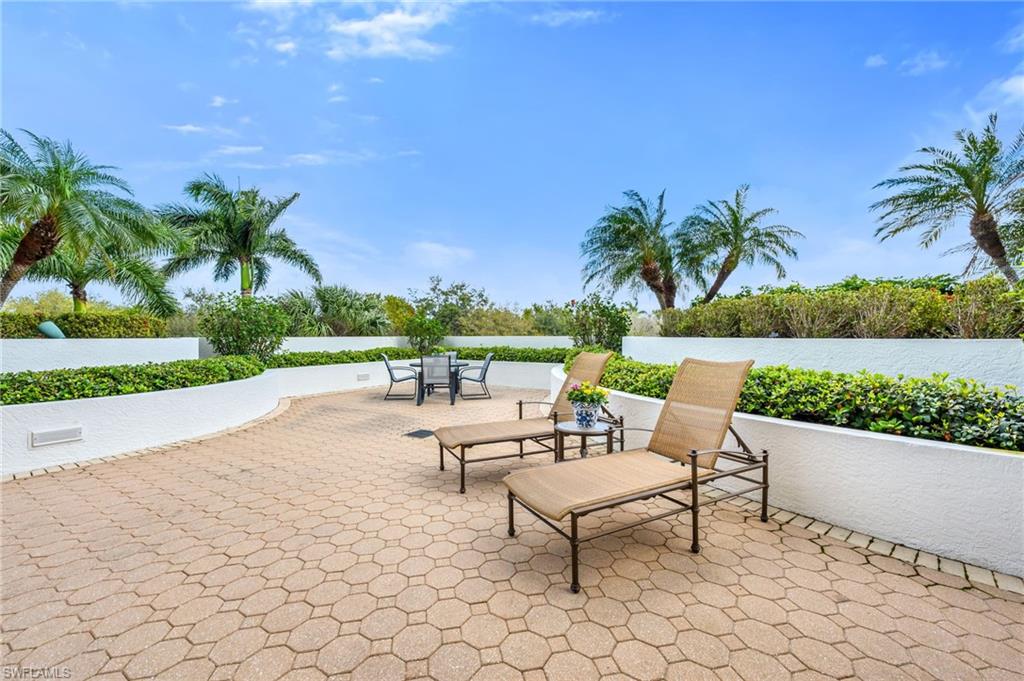 455 Cove Tower DR 304