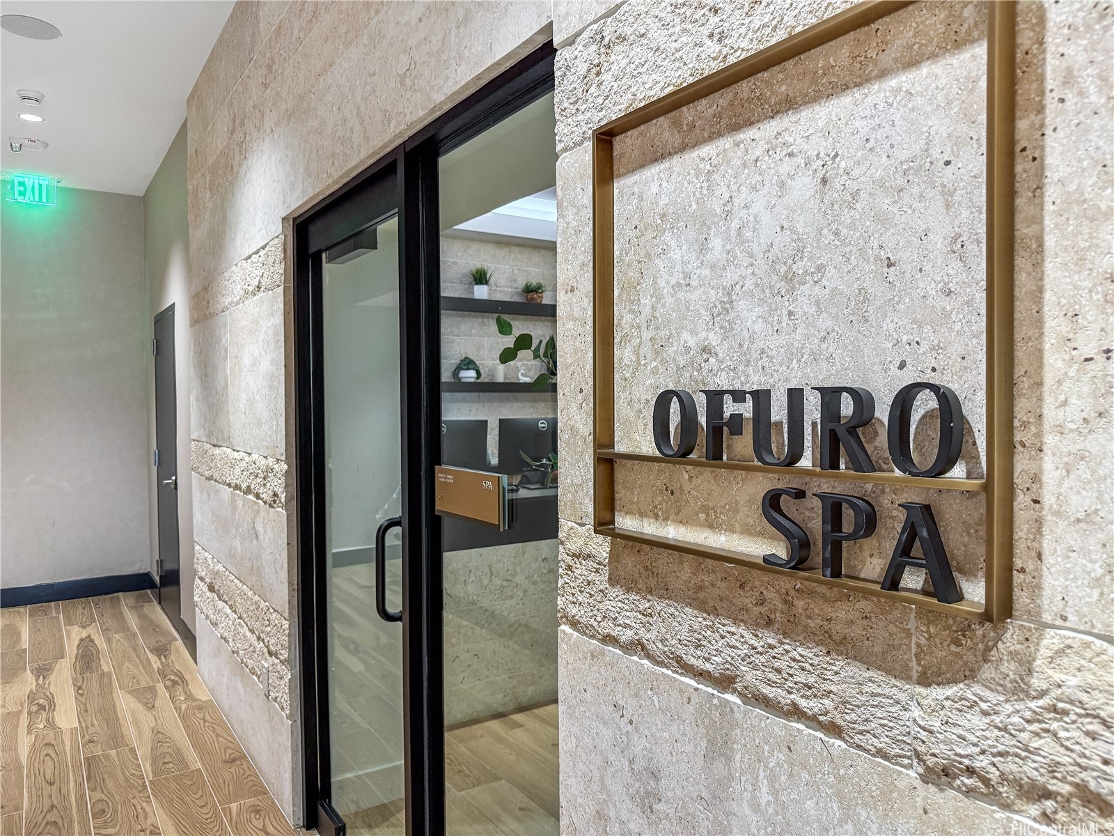 1390 Kapiolani Boulevard 3906