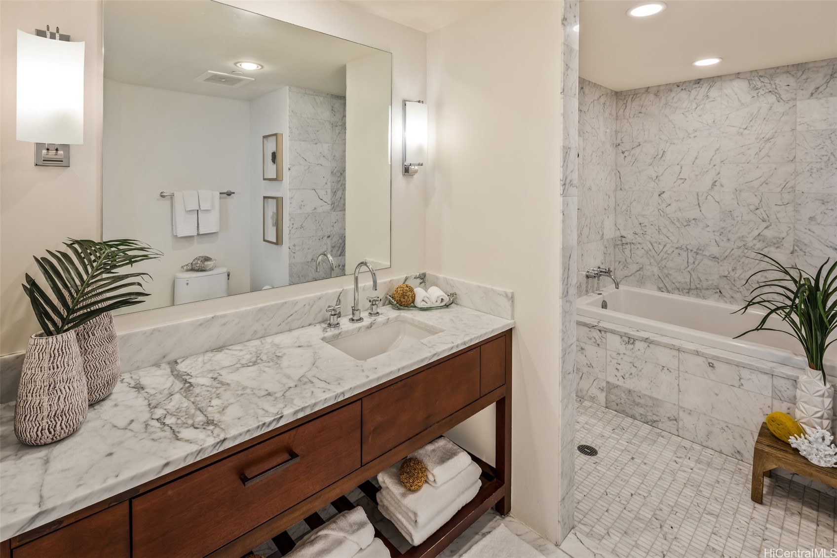 223 Saratoga Road 3410