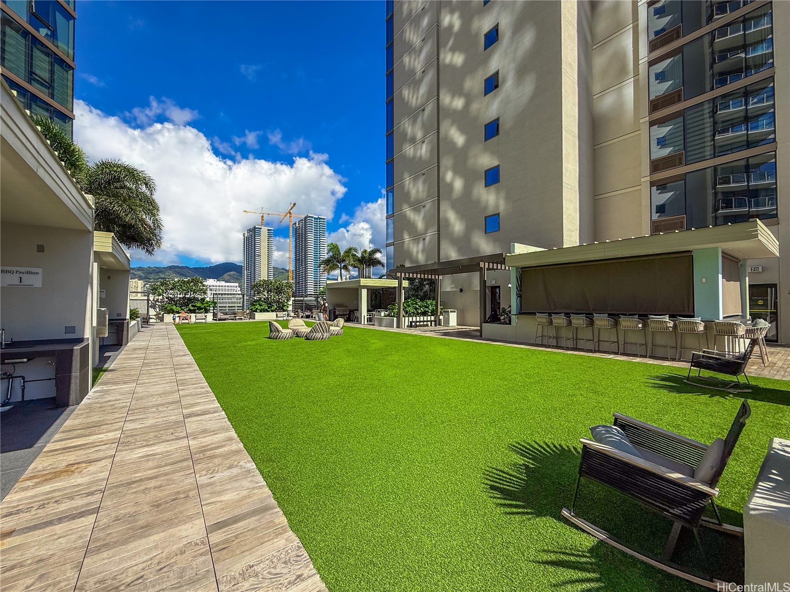 1388 Kapiolani Boulevard 907