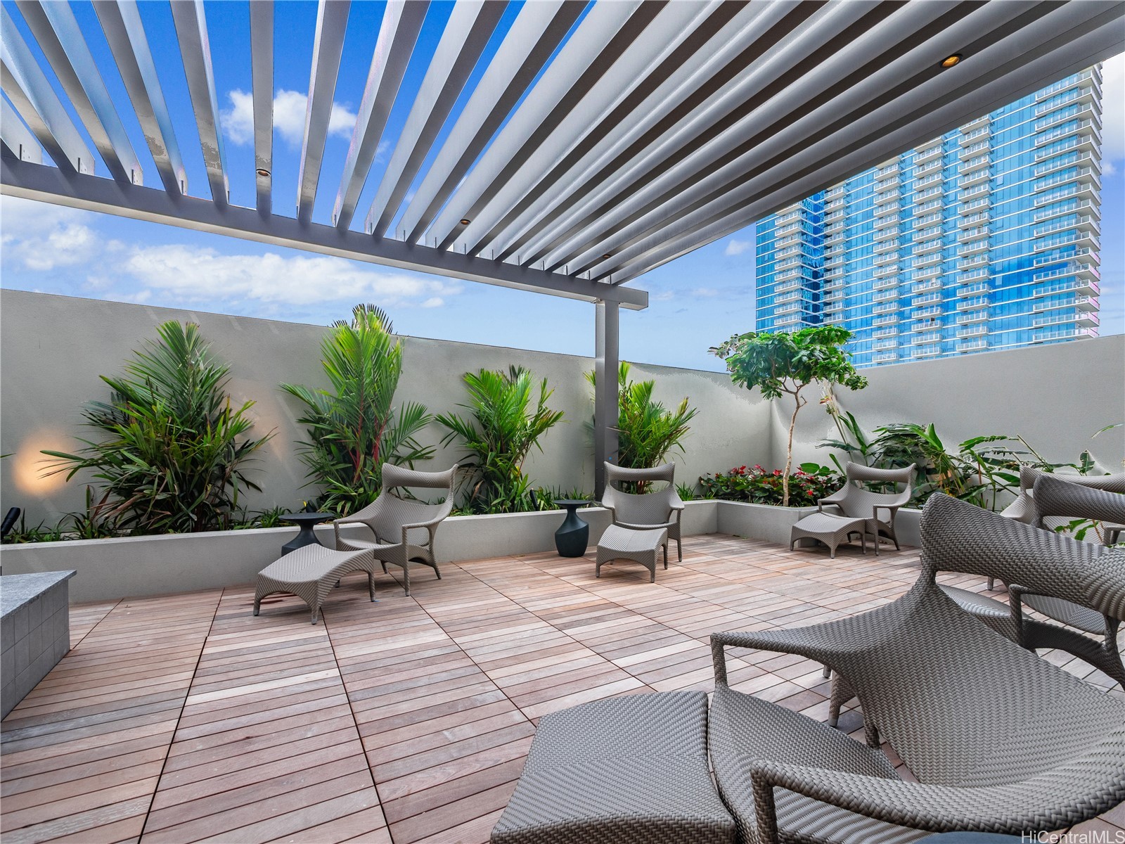 1388 Kapiolani Boulevard 907