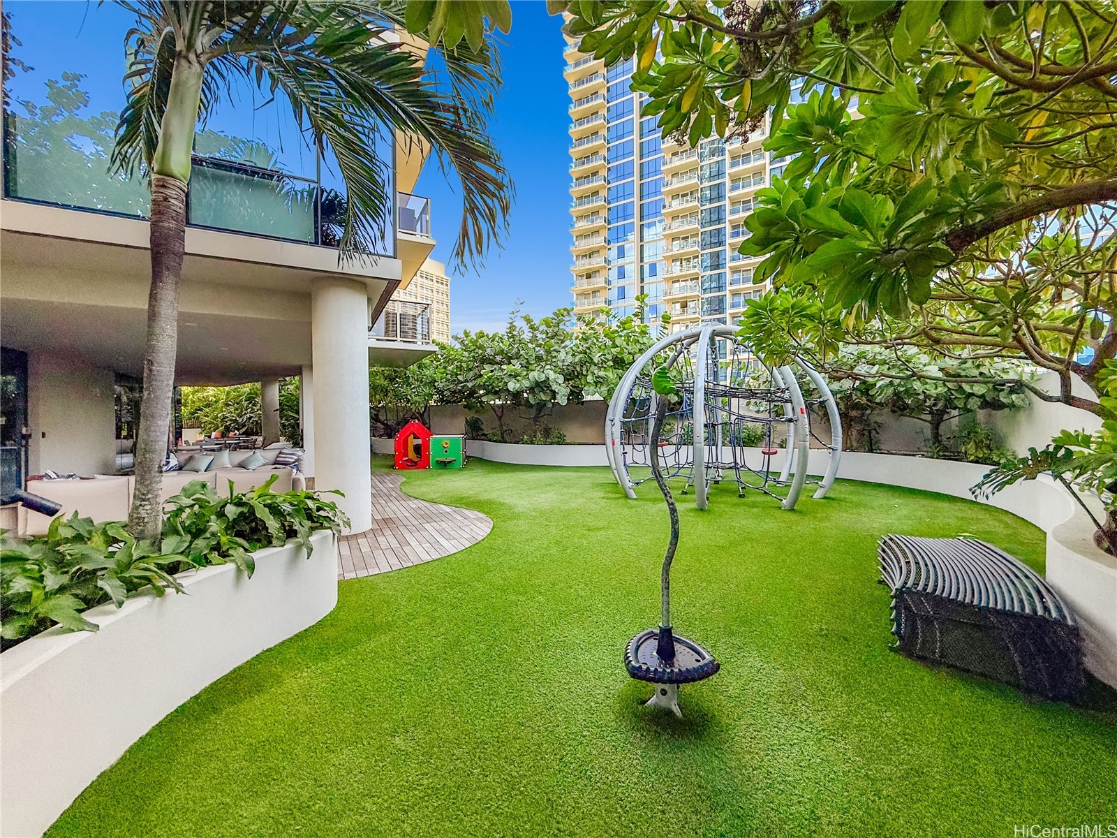 1388 Kapiolani Boulevard 907
