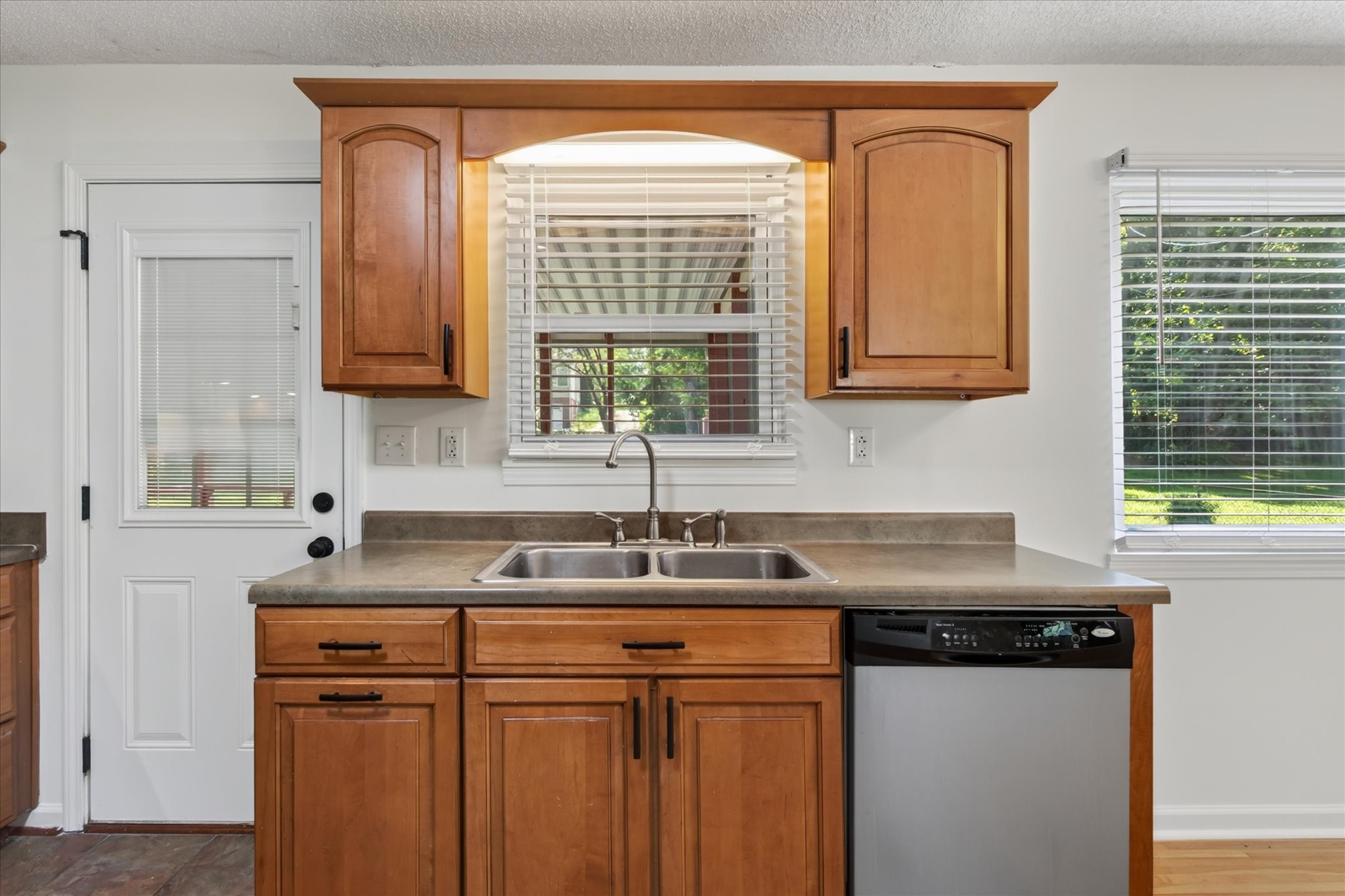 322 Plantation Dr