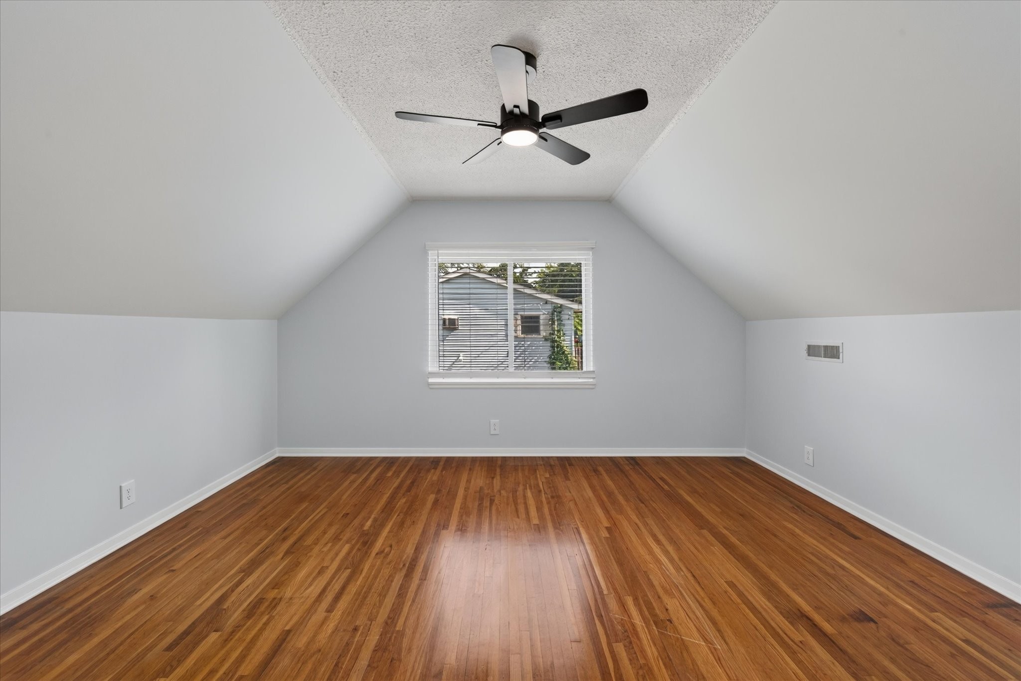 322 Plantation Dr