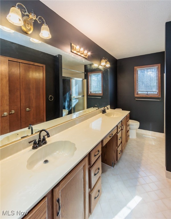 6631 Queens Way