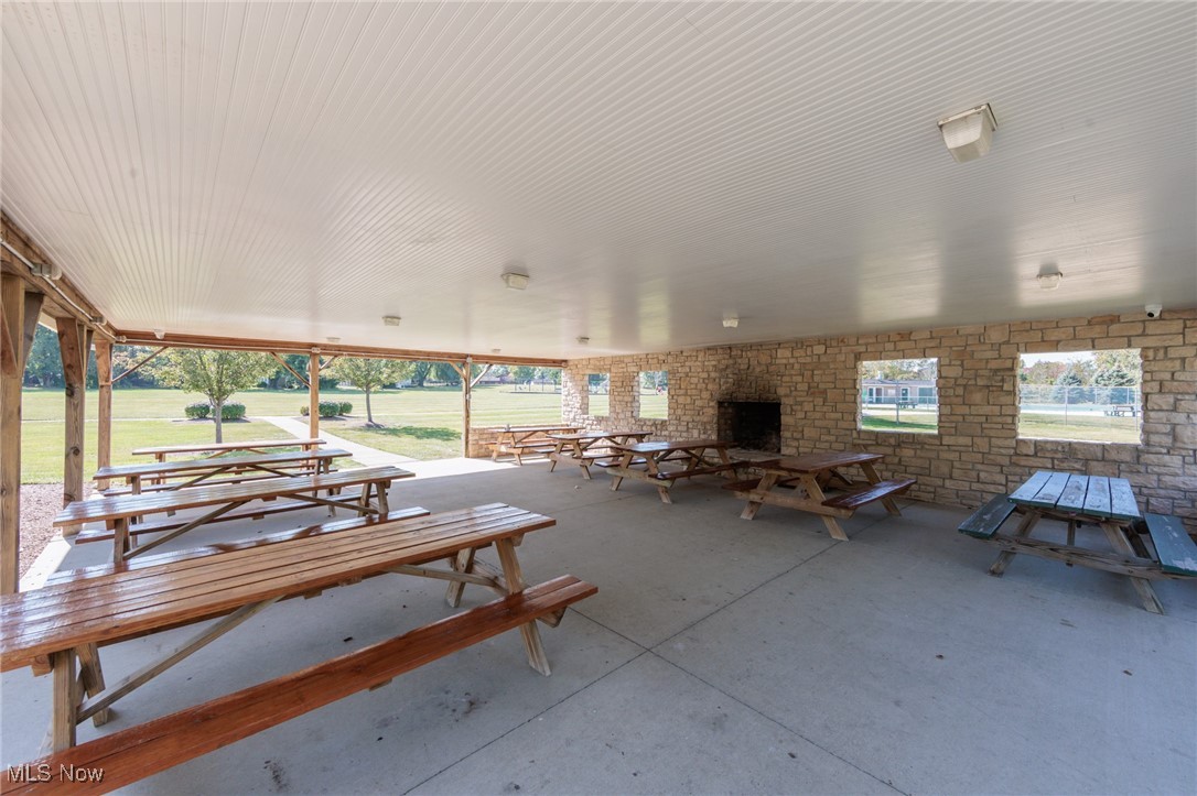 18987 Laurell Circle