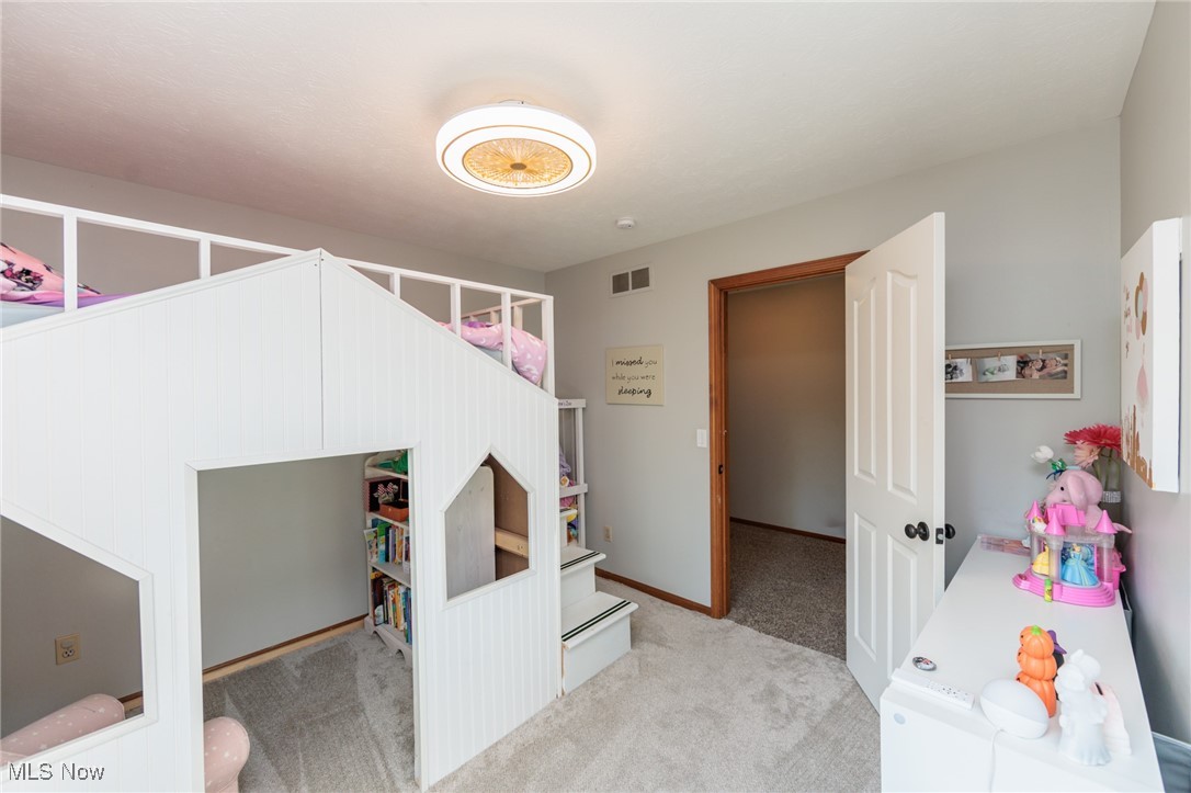 18987 Laurell Circle