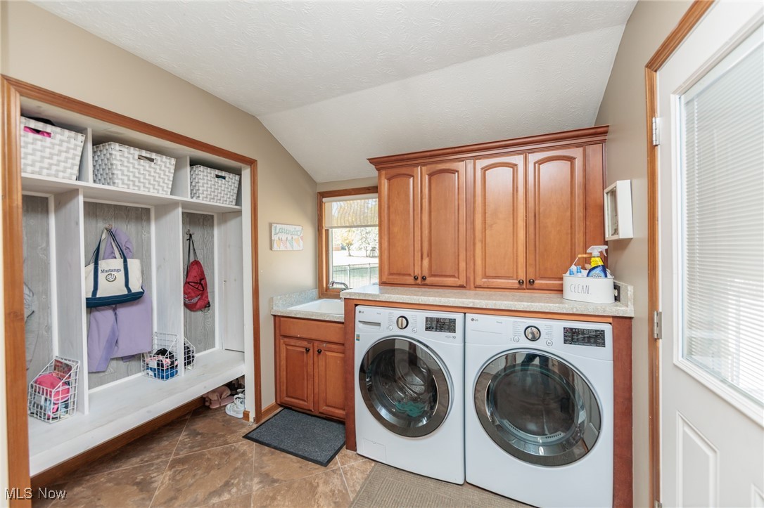 18987 Laurell Circle