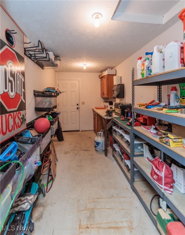 18987 Laurell Circle