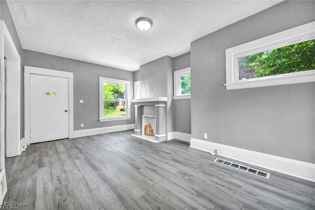 10136 North Boulevard