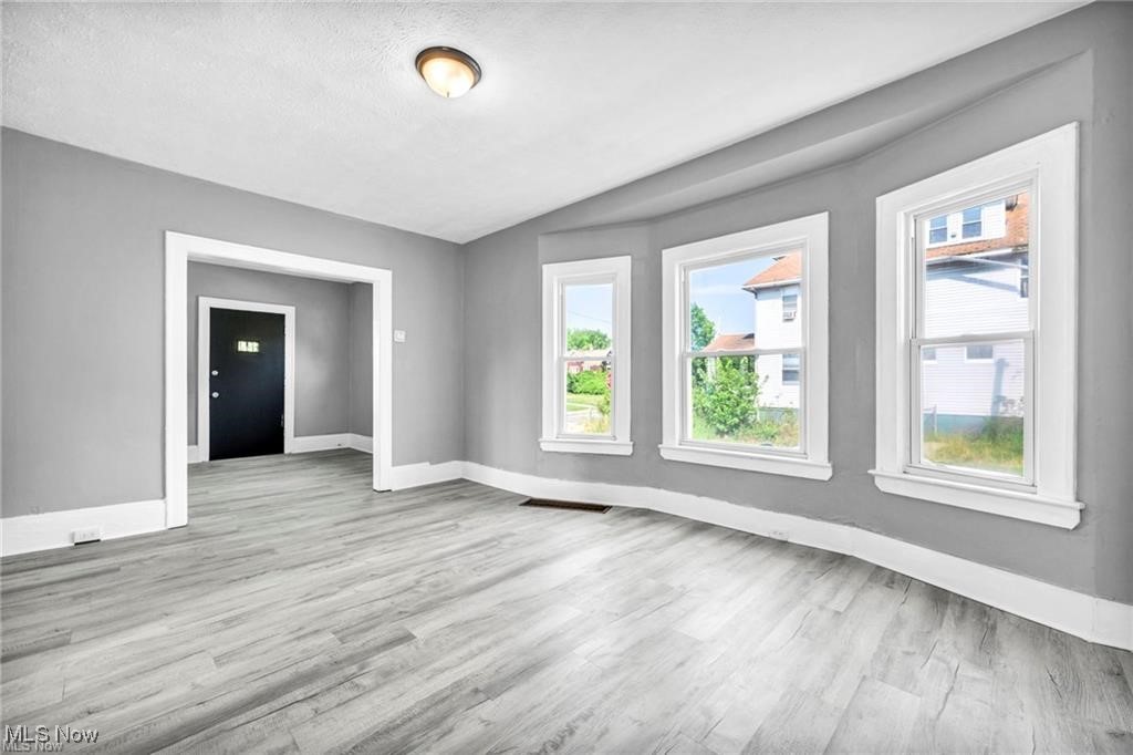 10136 North Boulevard