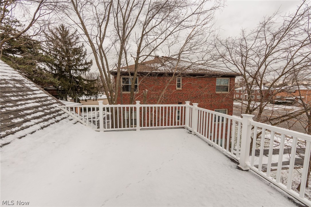 6227 Ridge Road