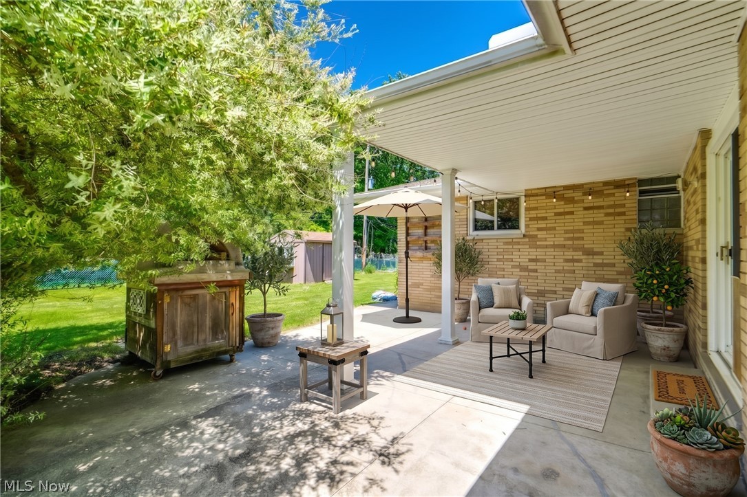 9942 Vista Drive