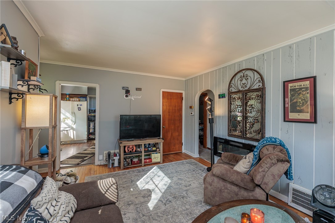 2415 E Ridgewood Drive