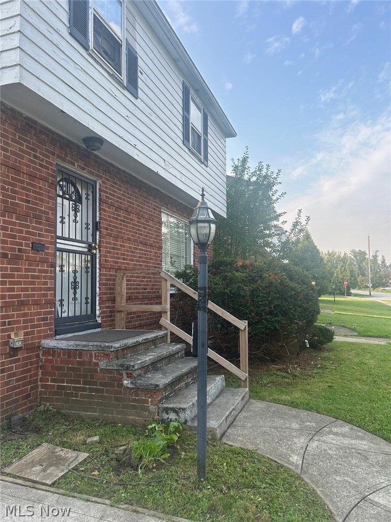 3881 E 155th Street