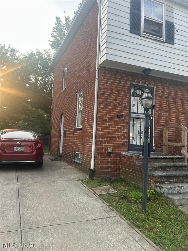 3881 E 155th Street
