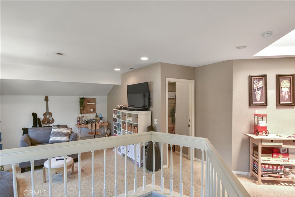 5866 Ridgegate Drive