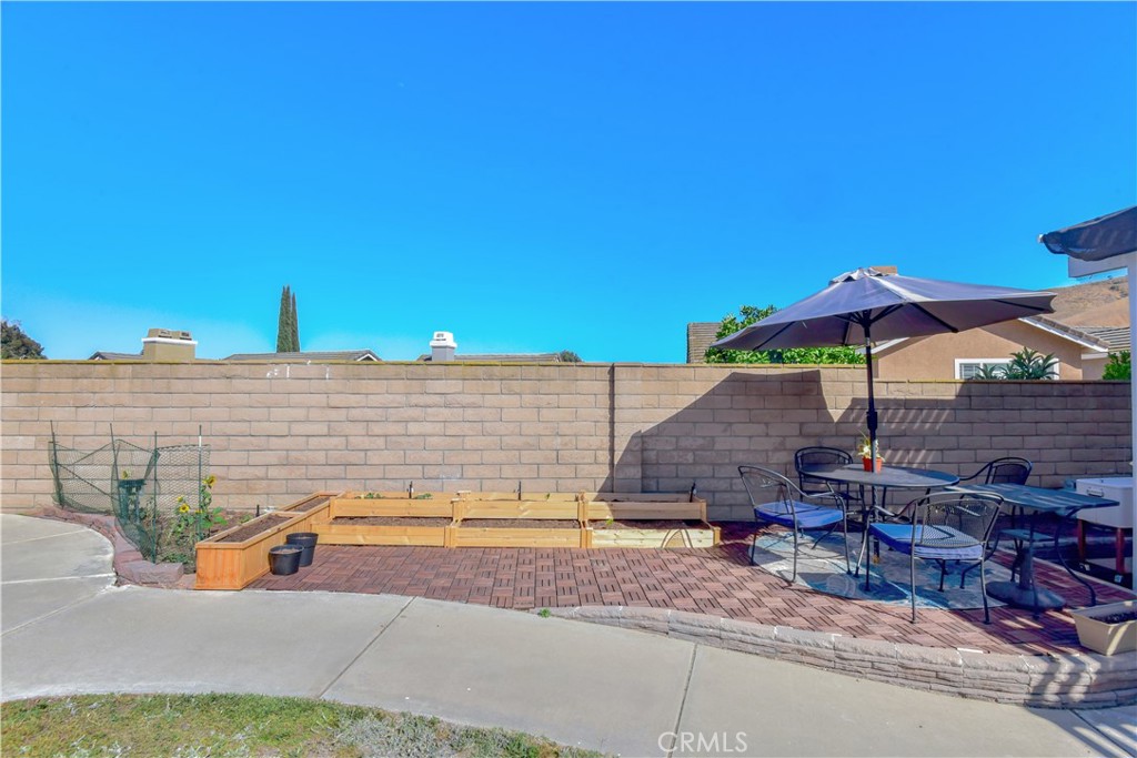 5866 Ridgegate Drive